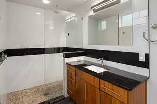 1400 Olympic Way W, Seattle, WA 98119 - Photo 17