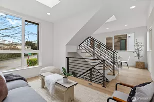 3813 Fremont Ln N, Seattle, WA 98103 - Photo 13