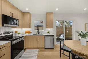 14321 C Interlake Ave N, Seattle, WA 98133 - Photo 7