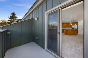 3150 W Government Way, Seattle, WA 98199 - Photo 27