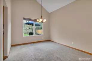 20105 73rd Ave Ct E, Spanaway, WA 98387 - Photo 9
