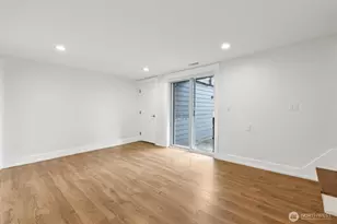 2000 NE 27th St, Renton, WA 98056 - Photo 23