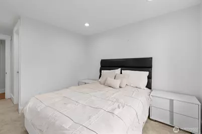 2000 NE 27th Street, Renton, WA 98056 - Photo 17