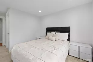 2000 NE 27th St, Renton, WA 98056 - Photo 17