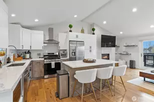 2000 NE 27th St, Renton, WA 98056 - Photo 5