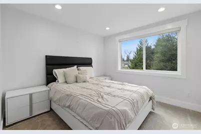 2000 NE 27th Street, Renton, WA 98056 - Photo 15