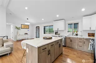 2000 NE 27th St, Renton, WA 98056 - Photo 7