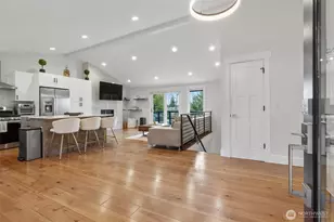 2000 NE 27th St, Renton, WA 98056 - Photo 3