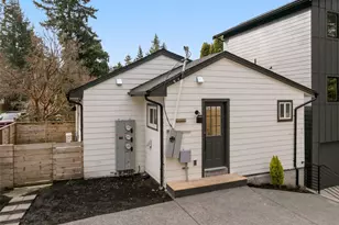 14321 Interlake Ave N, Seattle, WA 98133 - Photo 19