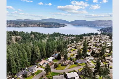 876 172nd Avenue NE, Bellevue, WA 98008 - Photo 3