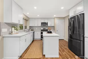 21743 NE 176th Pl, Woodinville, WA 98077 - Photo 17