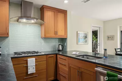 11122 NE 41st Drive #31, Kirkland, WA 98033 - Photo 11