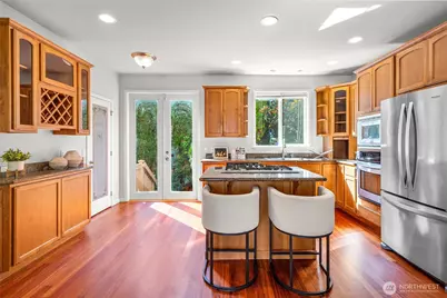 376 Graham Avenue NE, Renton, WA 98059 - Photo 9