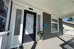 1319 S 9 Street S, Tacoma, WA 98405 - Photo 3