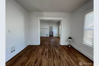 1319 S 9 Street S, Tacoma, WA 98405 - Photo 11