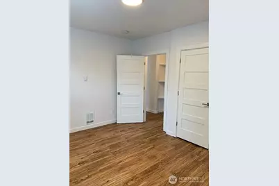 1319 S 9 Street S, Tacoma, WA 98405 - Photo 15