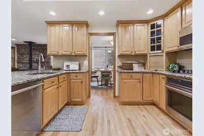 18903 NE 165th Place, Woodinville, WA 98072 - Photo 13