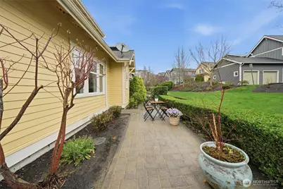 1704 25th Avenue NE, Issaquah, WA 98029 - Photo 25