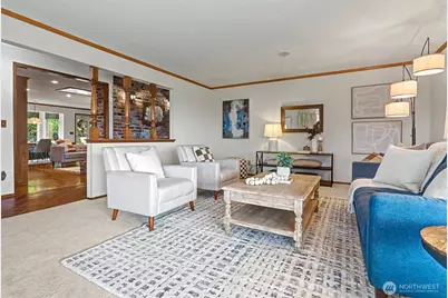 8900 2nd Avenue NE, Seattle, WA 98115 - Photo 7