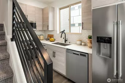 6716 Mary Avenue NW #C, Seattle, WA 98117 - Photo 15