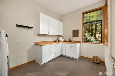 5384 Crystal Springs Drive NE, Bainbridge Island, WA 98110 - Photo 33