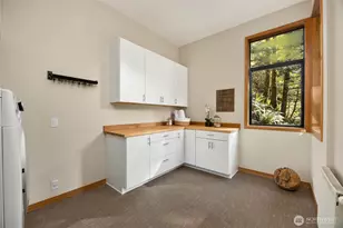 5384 Crystal Springs Dr NE, Bainbridge Island, WA 98110 - Photo 33