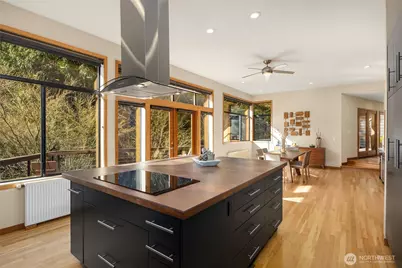 5384 Crystal Springs Drive NE, Bainbridge Island, WA 98110 - Photo 13