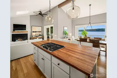 13967 SW 248th Street, Vashon, WA 98070 - Photo 11