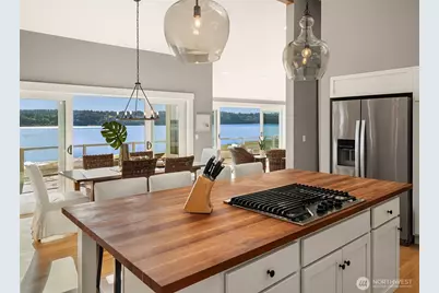 13967 SW 248th Street, Vashon, WA 98070 - Photo 11