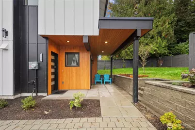 9692 51st Avenue S, Seattle, WA 98118 - Photo 1