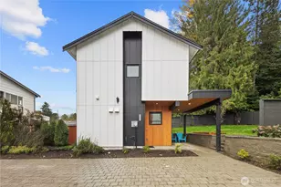 9692 51st Ave S, Seattle, WA 98118 - Photo 3