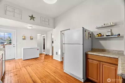 909 W Market Street, Aberdeen, WA 98520 - Photo 15