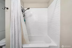 4414 Chrisella Rd E, Edgewood, WA 98372 - Photo 21