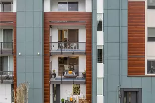 23121 NE 8th St, Sammamish, WA 98074 - Photo 3