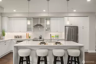 23121 NE 8th St, Sammamish, WA 98074 - Photo 13