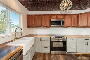 1202 W 9th St, Port Angeles, WA 98363 - Photo 17