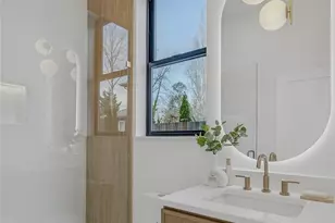 3695 122nd Ave SE, Bellevue, WA 98006 - Photo 17