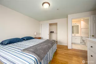 910 34th St, Anacortes, WA 98221 - Photo 11