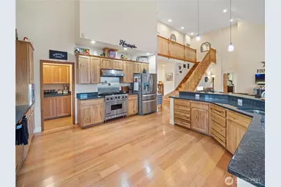 12811 Kapowsin Highlands Drive E, Graham, WA 98338 - Photo 7