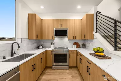 4408 D 50th Avenue S, Seattle, WA 98118 - Photo 17