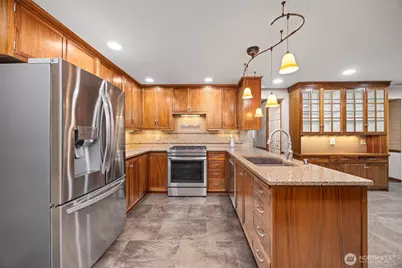 3718 Greenville Street, Bellingham, WA 98226 - Photo 5