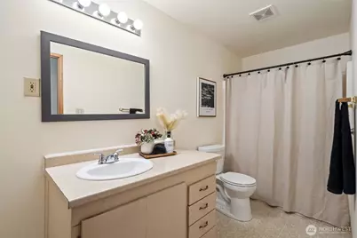 565 NE Ormsby Way, Bremerton, WA 98311 - Photo 27