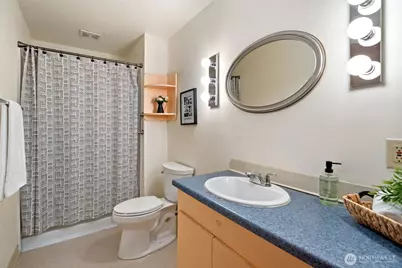 565 NE Ormsby Way, Bremerton, WA 98311 - Photo 23