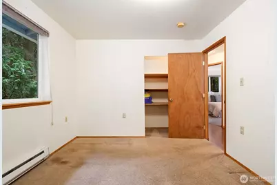 565 NE Ormsby Way, Bremerton, WA 98311 - Photo 25