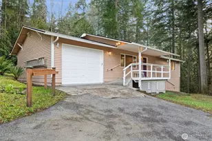 565 NE Ormsby Way, Bremerton, WA 98311 - Photo 5
