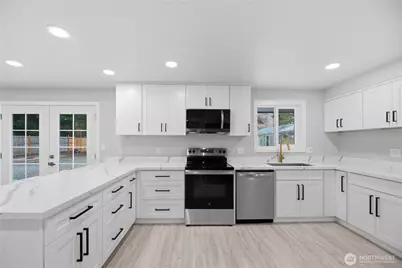 4403 106th Place NE, Marysville, WA 98271 - Photo 5