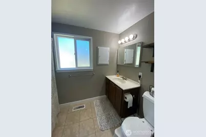 12604 SE 160th Street, Renton, WA 98058 - Photo 13