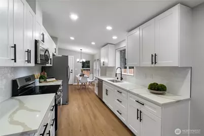 20307 113th Street E, Bonney Lake, WA 98391 - Photo 11