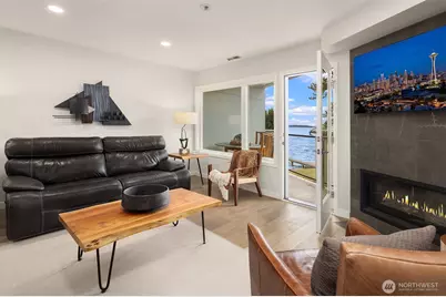 9039 Juanita Drive #304, Kirkland, WA 98034 - Photo 11