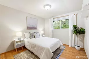 1058 NE 106th St, Seattle, WA 98125 - Photo 13